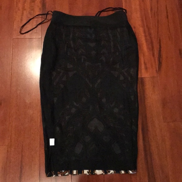 Gorgeous Anthropologie silk and sequin skirt - Picture 3 of 8